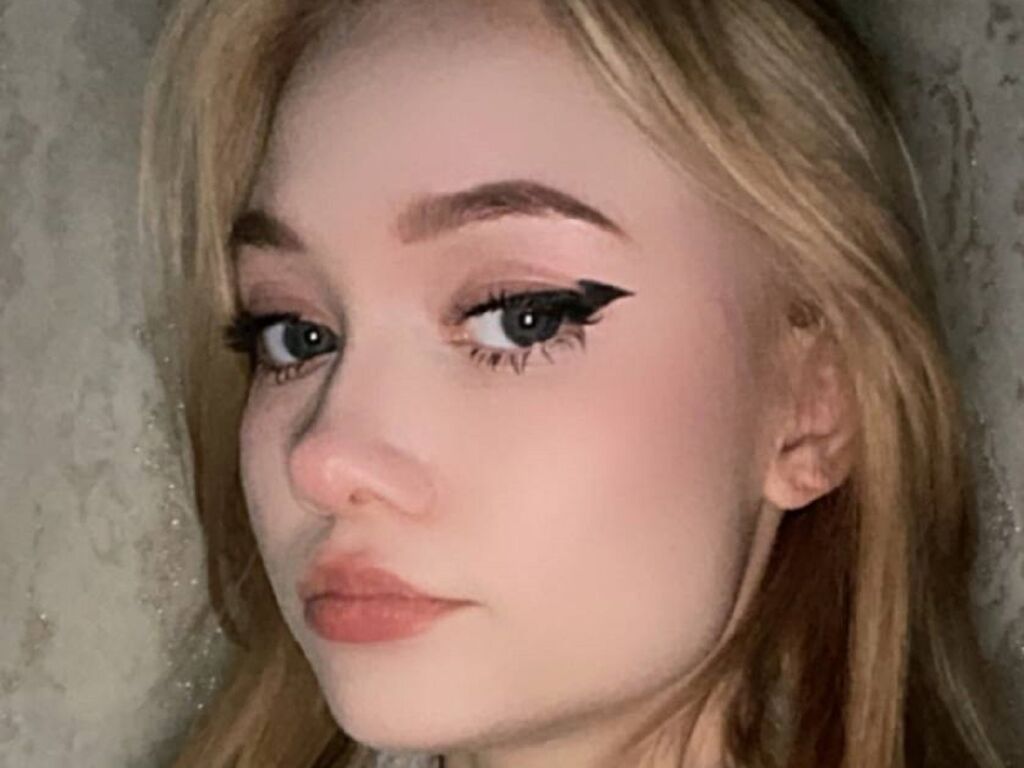 CecilyBurnard photos