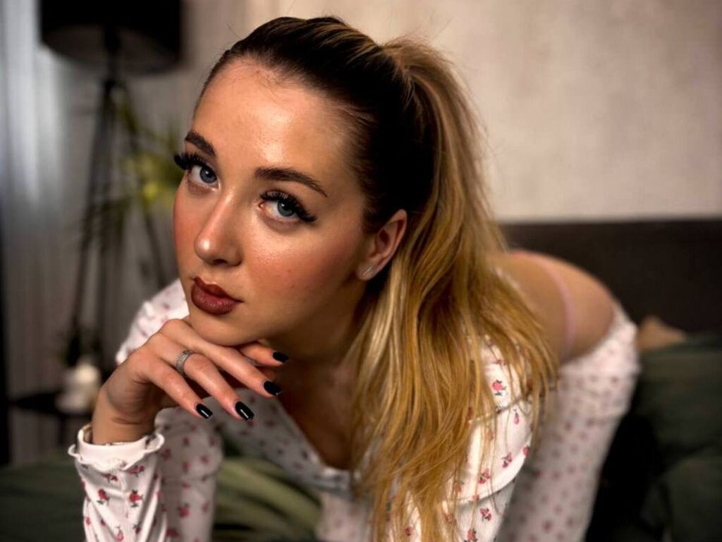 EmilyHawke photos