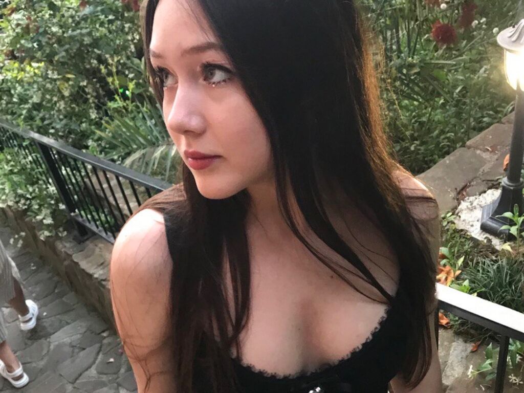 GiannaSky photos