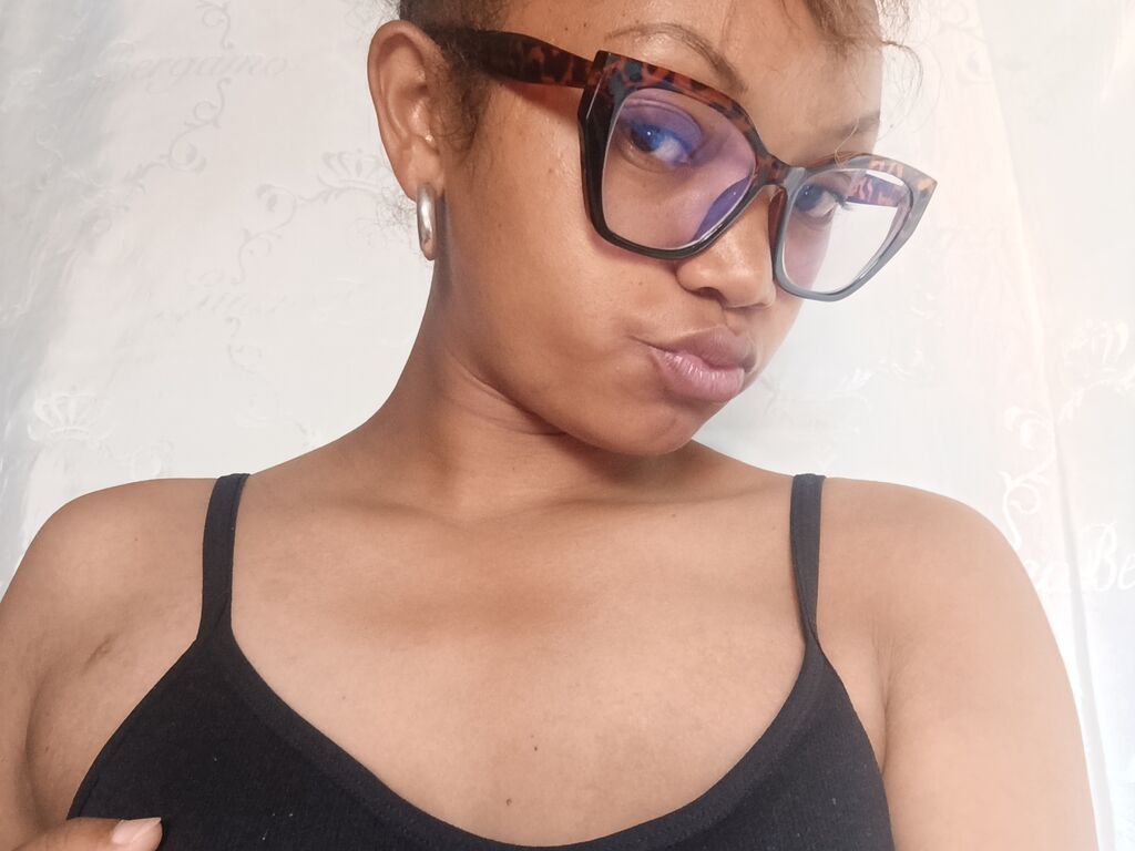 Miadea photos